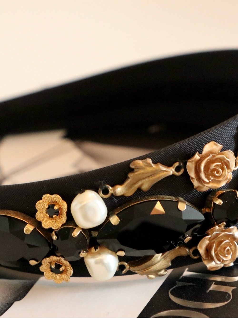 DOLCE & GABBANA Pearl Rose Embellished Headband - Picture 11 of 16